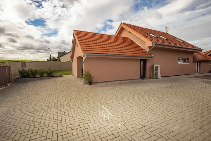 Pronájem rodinného domu, Velká Dobrá, Valdecká, 141 m2