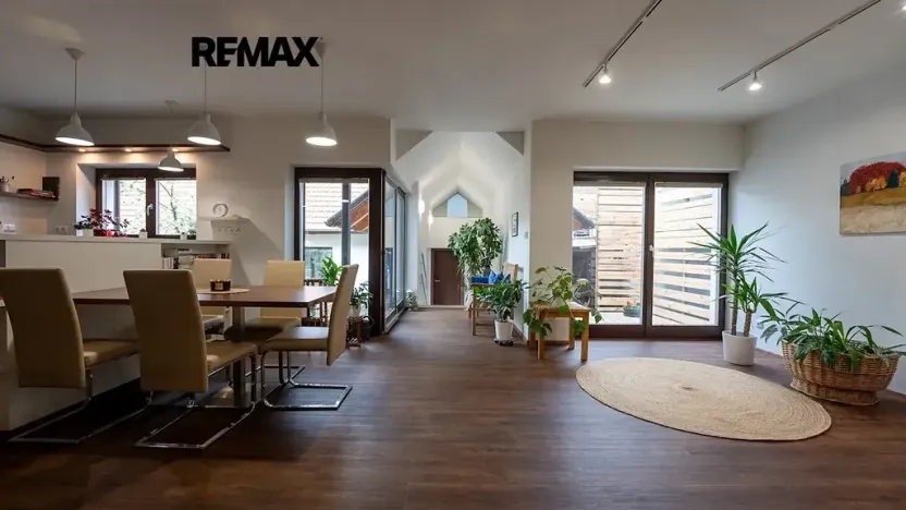 Prodej rodinného domu, Brno, Slatinka, 220 m2