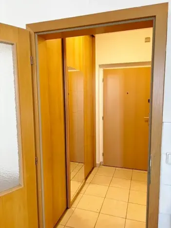 Pronájem bytu 1+kk, Praha, Počernická, 35 m2