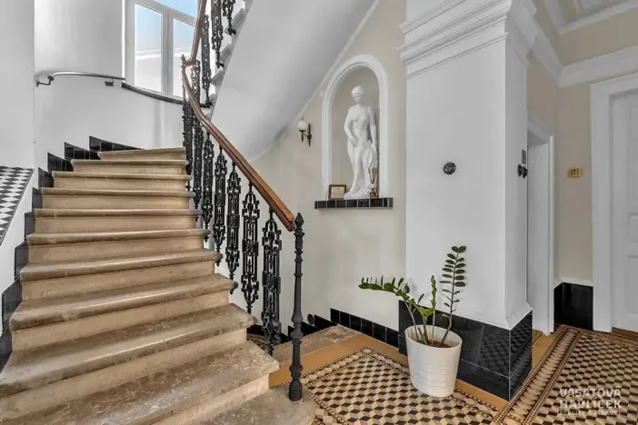 Pronájem obchodního prostoru, Chrudim, V Hliníkách, 172 m2