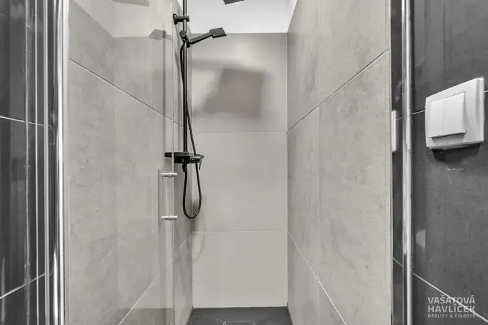 Pronájem obchodního prostoru, Chrudim, V Hliníkách, 172 m2