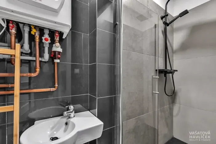 Pronájem obchodního prostoru, Chrudim, V Hliníkách, 172 m2