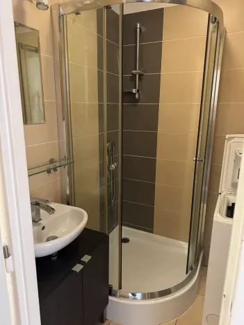 Pronájem bytu 1+1, Praha - Záběhlice, Zvonková, 36 m2