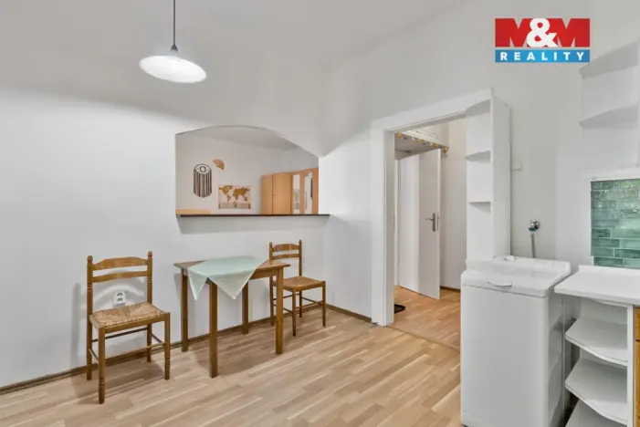 Prodej bytu 1+1, Praha - Holešovice, Osadní, 41 m2