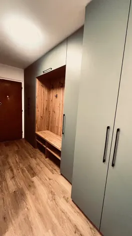 Pronájem bytu 2+kk, Praha - Kobylisy, Taussigova, 48 m2