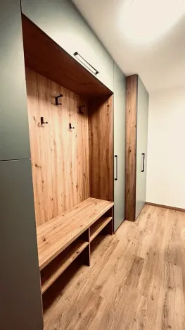 Pronájem bytu 2+kk, Praha - Kobylisy, Taussigova, 48 m2