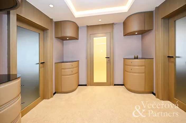 Prodej rodinného domu, Popovičky, Za Stodolou, 310 m2