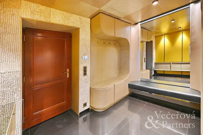 Prodej rodinného domu, Popovičky, Za Stodolou, 310 m2