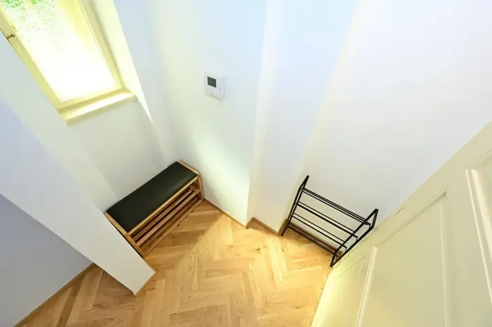 Pronájem bytu 1+kk, Praha - Smíchov, Na Březince, 32 m2