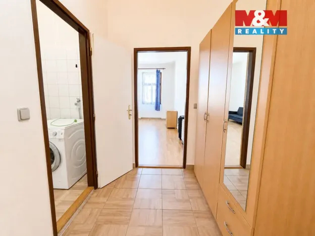 Pronájem bytu 1+1, Horažďovice, Mírové náměstí, 50 m2