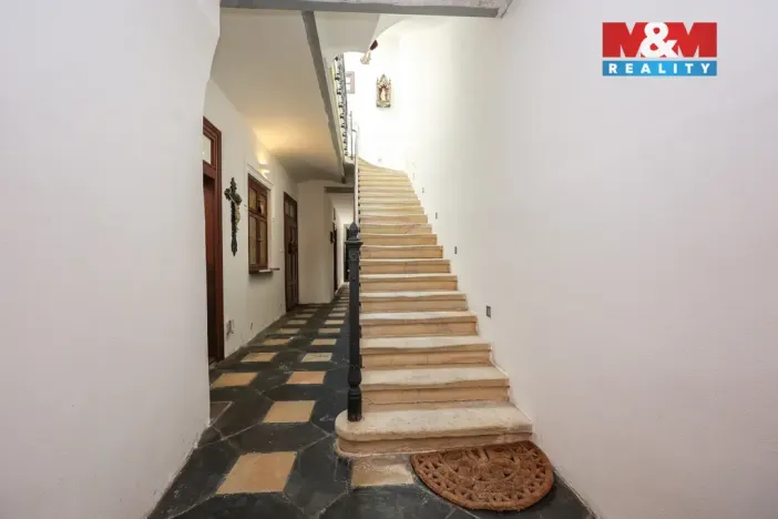 Prodej rodinného domu, Olomouc, Šemberova, 420 m2