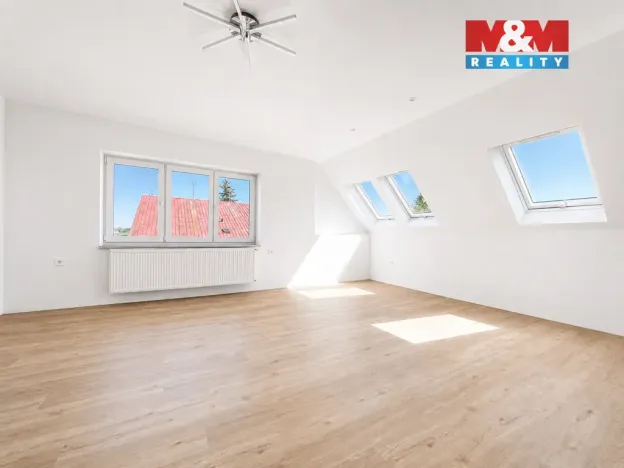 Pronájem bytu 3+kk, Praha - Běchovice, Na Korunce, 99 m2