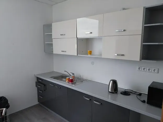 Pronájem skladu, Brno, Heršpická, 250 m2