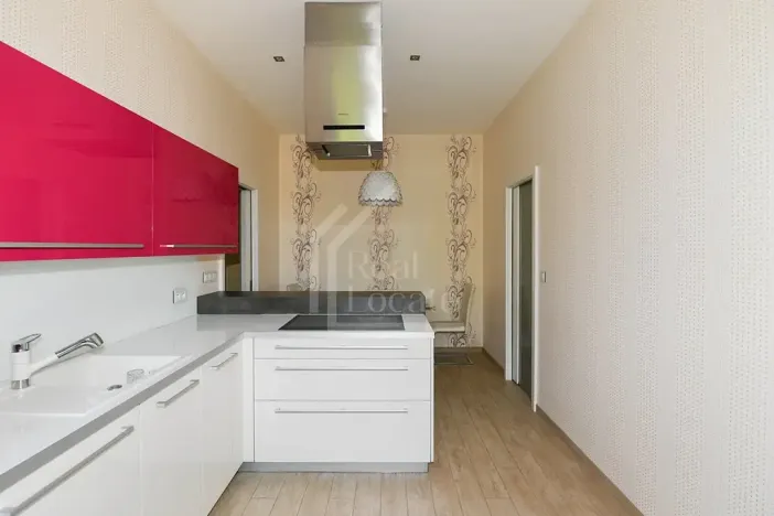 Pronájem bytu 3+1, Praha - Bubeneč, Charlese de Gaulla, 95 m2