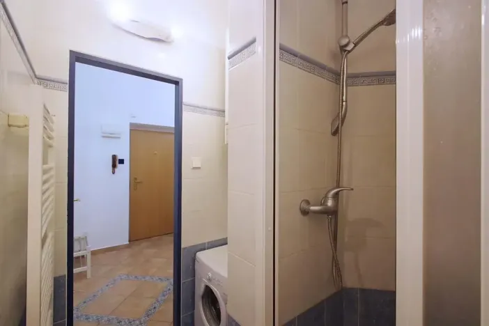 Pronájem bytu 1+1, Praha - Vinohrady, Polská, 45 m2