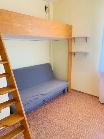 Pronájem bytu 1+kk, Praha - Holešovice, U Pergamenky, 28 m2