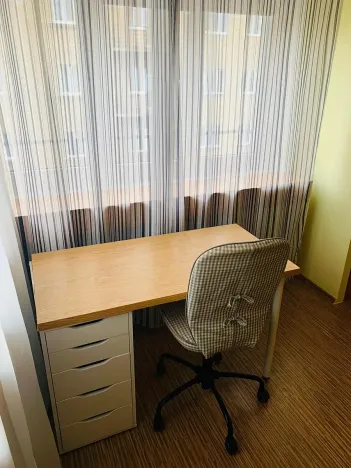 Pronájem bytu 1+kk, Praha - Holešovice, U Pergamenky, 28 m2
