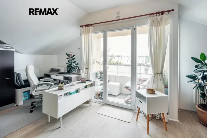 Prodej bytu 1+kk, Nupaky, Za Hotelem, 52 m2