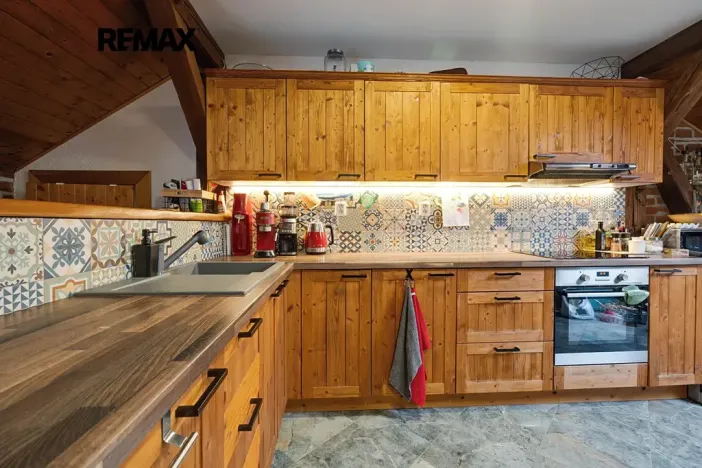 Prodej ubytování, Lipová-lázně, 703 m2