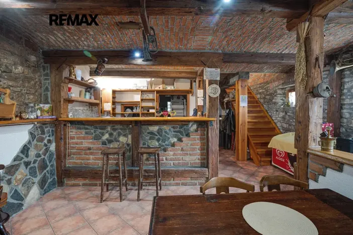 Prodej ubytování, Lipová-lázně, 703 m2