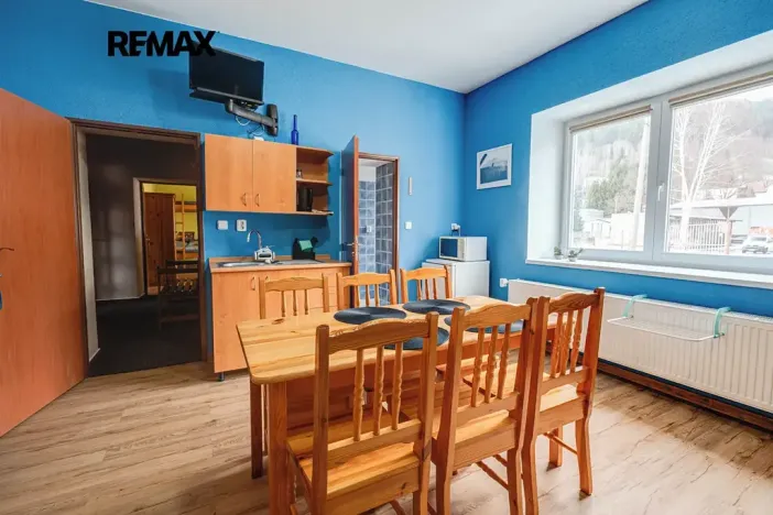Prodej ubytování, Lipová-lázně, 703 m2