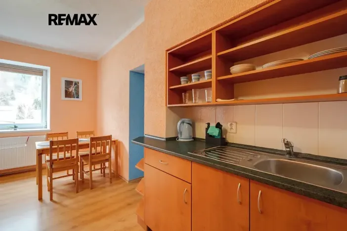 Prodej ubytování, Lipová-lázně, 703 m2