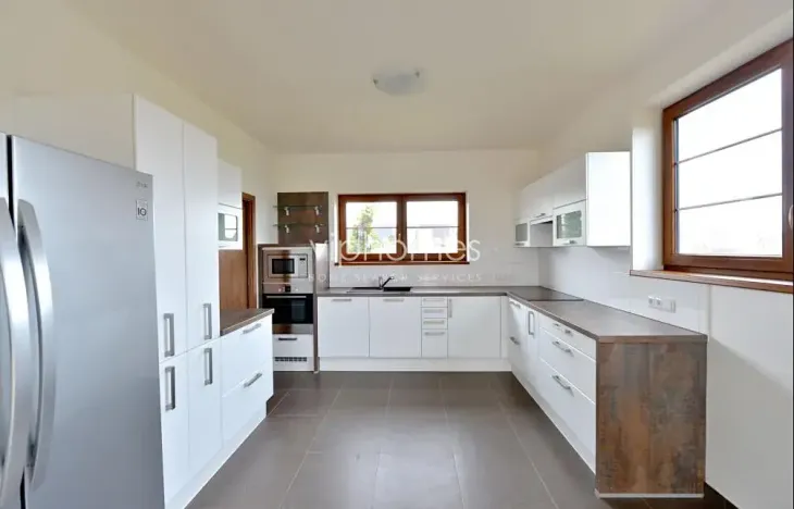 Pronájem vily, Horoměřice, Rabochova, 250 m2