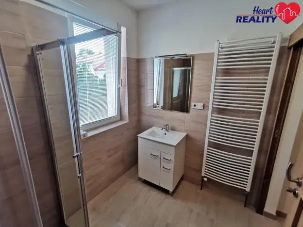 Pronájem bytu 1+1, Opava, Alšova, 50 m2