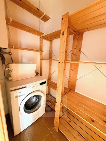 Pronájem bytu 1+kk, Praha - Modřany, Vitošská, 30 m2