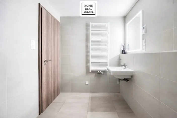 Prodej bytu 3+kk, Praha - Strašnice, Zvěřinova, 97 m2