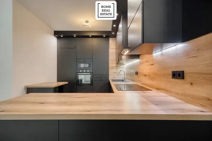 Prodej bytu 3+kk, Praha - Strašnice, Zvěřinova, 97 m2