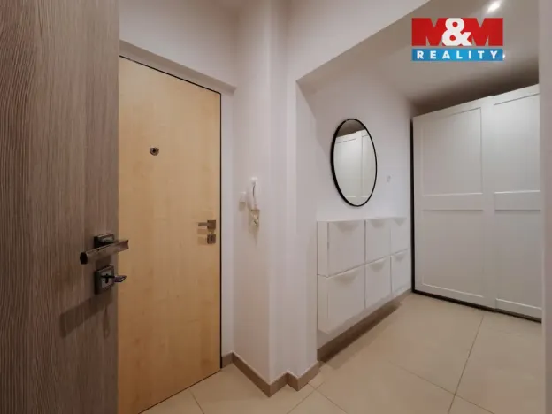 Pronájem bytu 1+kk, Jablonec nad Nisou, Máchova, 38 m2