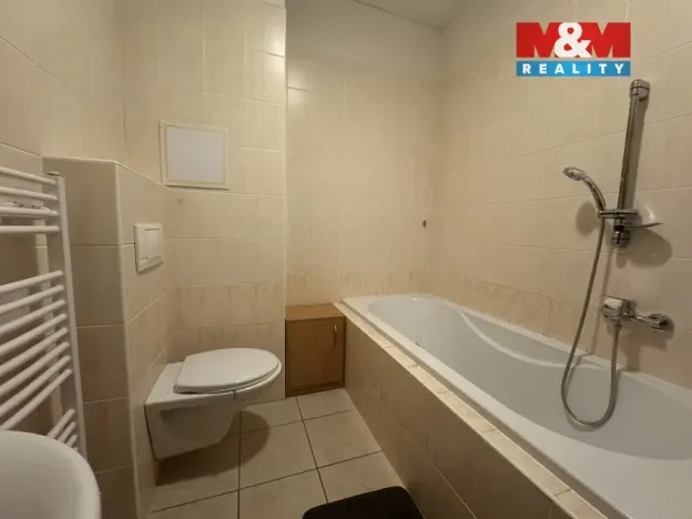 Pronájem bytu 2+kk, Chrudim - Chrudim II, Václavská, 43 m2
