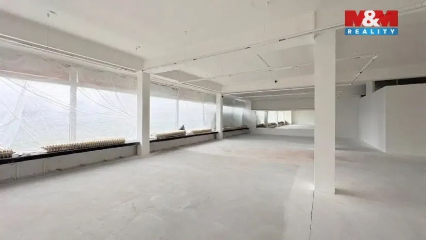 Pronájem obchodního prostoru, Krnov - Pod Cvilínem, Opavská, 250 m2
