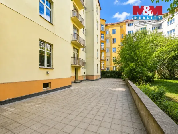 Prodej bytu 1+1, Praha - Vysočany, Na břehu, 43 m2