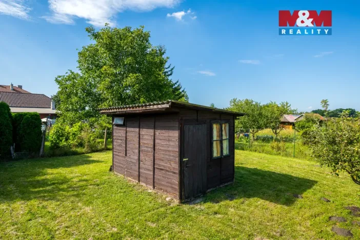 Prodej pozemku pro bydlení, Dašice, 1676 m2