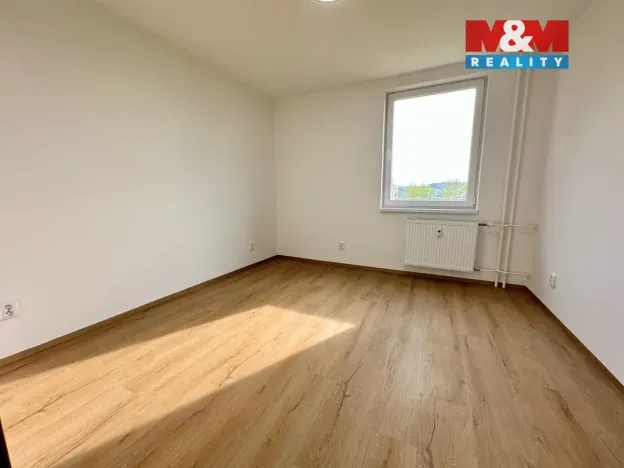 Prodej bytu 3+1, Týn nad Vltavou, náměstí Mládeže, 72 m2