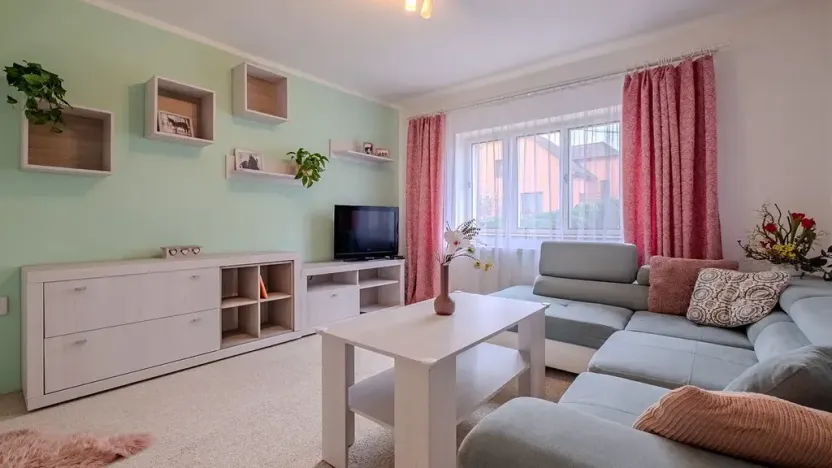 Prodej rodinného domu, Poděbrady, Růžová, 230 m2