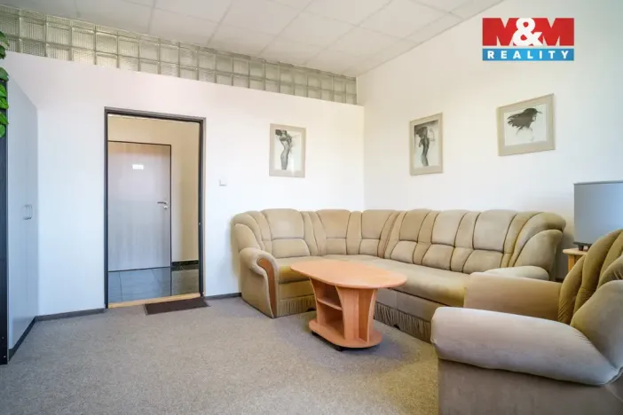 Pronájem obchodního prostoru, Kadaň, Polní, 1200 m2