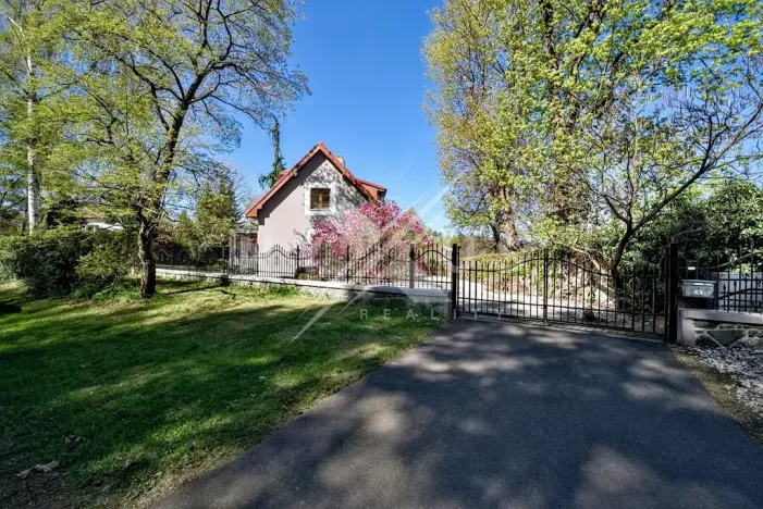 Prodej rodinného domu, Týnec nad Sázavou, Sad přátelství, 172 m2