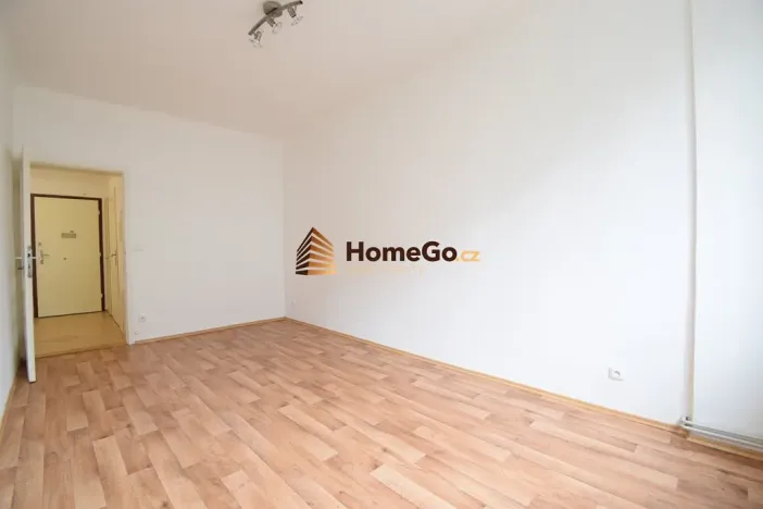 Pronájem bytu 2+1, Praha - Nusle, U gymnázia, 55 m2