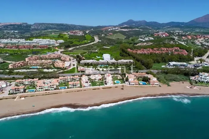 Prodej bytu 3+kk, Casares, Španělsko, 84 m2