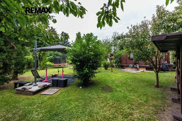Prodej zahrady, Praha - Veleslavín, 742 m2