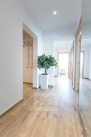 Pronájem bytu 3+kk, Praha - Kobylisy, Paláskova, 59 m2