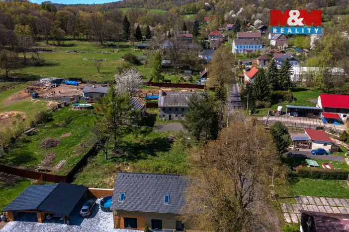 Prodej rodinného domu, Libouchec - Knínice, 180 m2