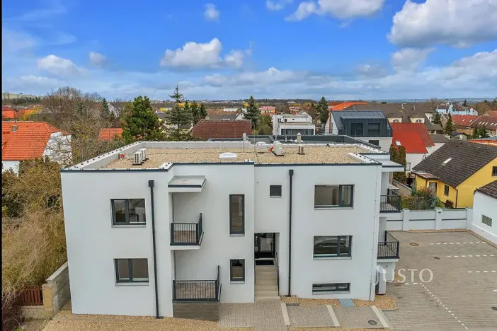 Pronájem atypického bytu, Praha - Šeberov, Na proutcích, 33 m2