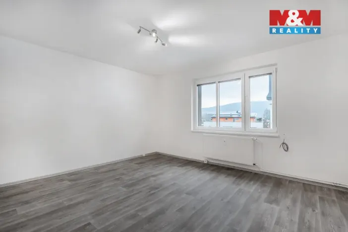 Pronájem bytu 2+1, Liberec, Holubova, 42 m2