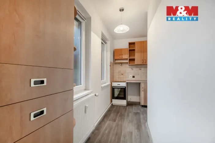 Pronájem bytu 2+1, Liberec, Holubova, 42 m2