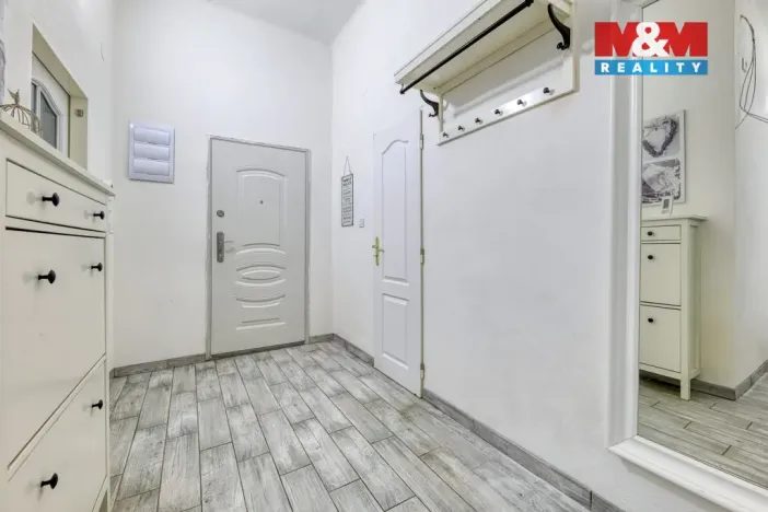 Prodej rodinného domu, Zahrádka, 300 m2