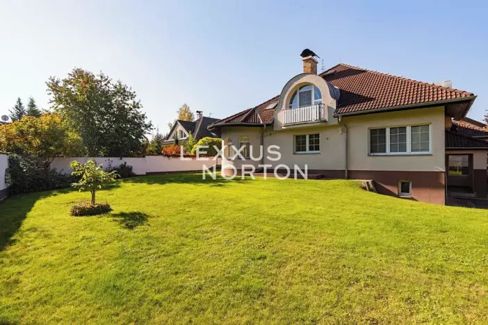 Pronájem rodinného domu, Průhonice, Pod Valem I., 450 m2